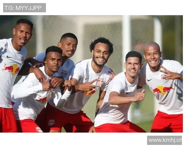 格雷米奥迎战红牛布拉争夺巴西联赛关键三分的激烈对决